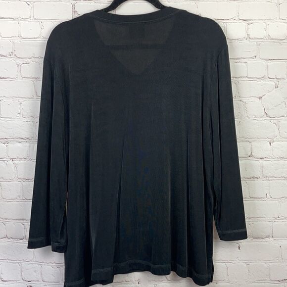 Ruby Rd.  Black V-neck liquid knit top. Large - Picture 6 of 6